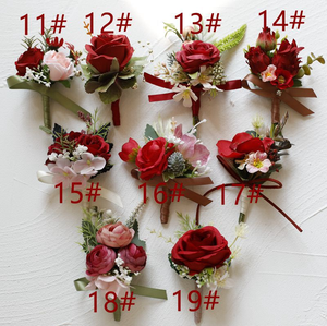 Брошь из искусственного цветка, на запястье - Product Image 3