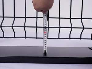 Panneaux de clôture incurvés 3D pour les aéroports, les gares et les infrastructures publiques, garantissant un accès contrôlé et une gestion simplifiée des foules - Product Image 3