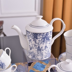 Service à café et à thé en porcelaine fine bleu classique simple de 15 pièces en promotion - Product Image 4