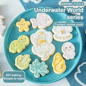 Tagliabiscotti a Forma di Castello delle Sirene e Mondo Sottomarino, Stampino in Acrilico per Biscotti e Fondente, per Decorazione Torte - Product Image 2