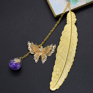 Fleur séchée transparente signets papillon pendentif métal plume feuille pierre précieuse signet boîte avec paquet de signets - Product Image 4