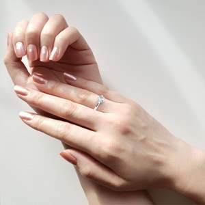 Bague de fiançailles pour femme en or massif 18 carats avec diamant de laboratoire taille brillant certifié IGI, plaqué rhodium, modèle de luxe VBR JEWELS - Product Image 3