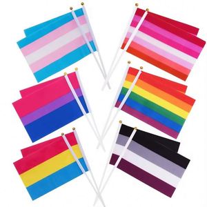 Bandera de Mano Arcoíris 14x21cm LGBTQ de Poliéster con Serigrafía, Duradera, Ecológica, Colores Vibrantes, Patrones Personalizables - Product Image 6