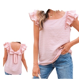 เสื้อเบลาส์ผู้หญิงสไตล์ลำลองสำหรับฤดูร้อน ดีไซน์ทันสมัย ผ้าถักเนื้อสัมผัสพิเศษ แต่งโบว์ผูกโบว์ แขนระบายแบบปีกผีเสื้อ สินค้ามาใหม่ ขายส่ง - Product Image 1