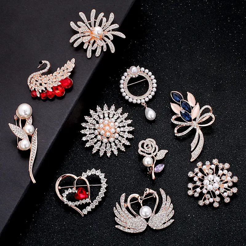 Women Flower Large Brooches Lady Rhinestone Pearl Corsage Brooch Girl Trendy Luxury Jewelry Best Gift Pins Jewelry Accessories