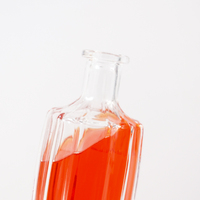 700ml 750ml Unique Spécial Personnalisé Femme Corps Robe Forme Vodka Whisky Whisky Tequila Bouteilles En Verre Transparent avec T Cork