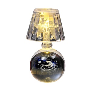 Lampe de chevet moderne et simple avec lumière d'ambiance, design Ciel Étoilé et Planètes, veilleuse en cristal, batterie intégrée, pour dortoir et chambre à coucher - Product Image 5