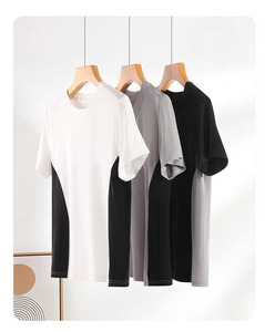 T-Shirt Premium da Donna Bicolore ad Alta Prestazione con Silhouette Modellante e Pannelli Laterali Curvi per una Vestibilità Femminile - Product Image 2