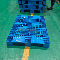 Palette Euro en plastique HDPE robuste à simple face, antidérapante, 4 voies, 1500*1100*165mm, avec 3 patins, pour rayonnage d'entrepôt