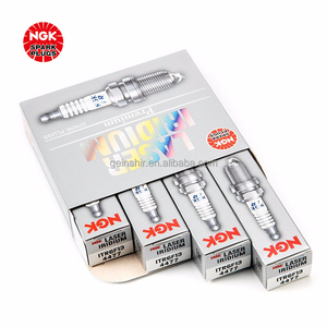 Bougies d'allumage Iridium NGK ITR6F13 4477 L341-18-110 pour Ford Classic Fo-cus, Old Mondeo 2.5, Jaguar 3.0, Lotus L3, L5 - Product Image 1