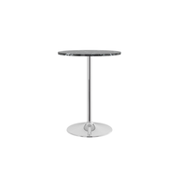 Table de bistrot, pub ou bar contemporaine élégante avec plateau rond en marbre noir et piétement haut chromé sur pieds.