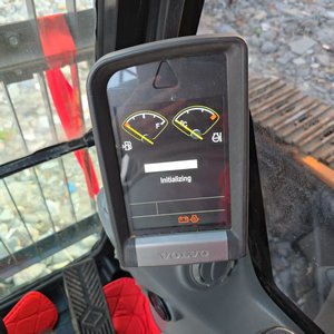 Excavator Crawler Volvo Ec300 Bekas 30 Ton dengan Mesin Deutz dan Hidrolik Kawasaki - Product Image 6
