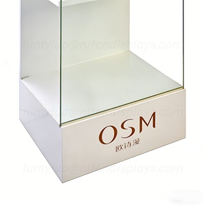 Vitrine de présentation haut de gamme en bois et verre sur pied avec étagères pour parfums et produits de beauté - Product Image 6