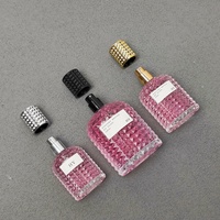 Flacon de parfum en verre de luxe personnalisé, carré, 30ml, 50ml, 100ml, FEA 15, avec col serti, pompe pulvérisatrice, diffuseur à bâtonnets, capuchon sphérique et écran
