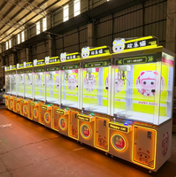 Máquina de grúa de garra recreativa de gran venta, operada con monedas, para la captura de juguetes y muñecas, con diseño de iluminación personalizado, para uso comercial en centros de entretenimiento