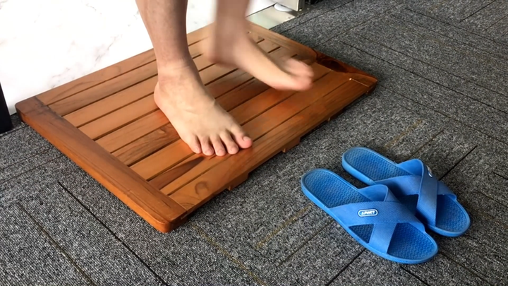 Foldable Teak Wood Shower Mat - Non-Slip Bathroom Mat For Tub, Spa, Outdoor Shower, With Rubber Feet, Natural Wood Bath Mat