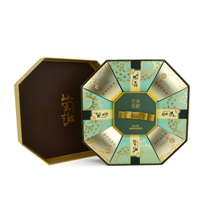 Food Grade Custom Logo Truffle Chocolate Packaging Paper Gift Boxes With Dividers Luxury Black Bonbon Chocolate Box