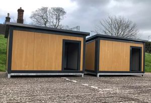 Casa de perro de madera resistente para exteriores, Cabañas personalizadas de madera de lujo, casa de perro grande para exteriores - Product Image 2