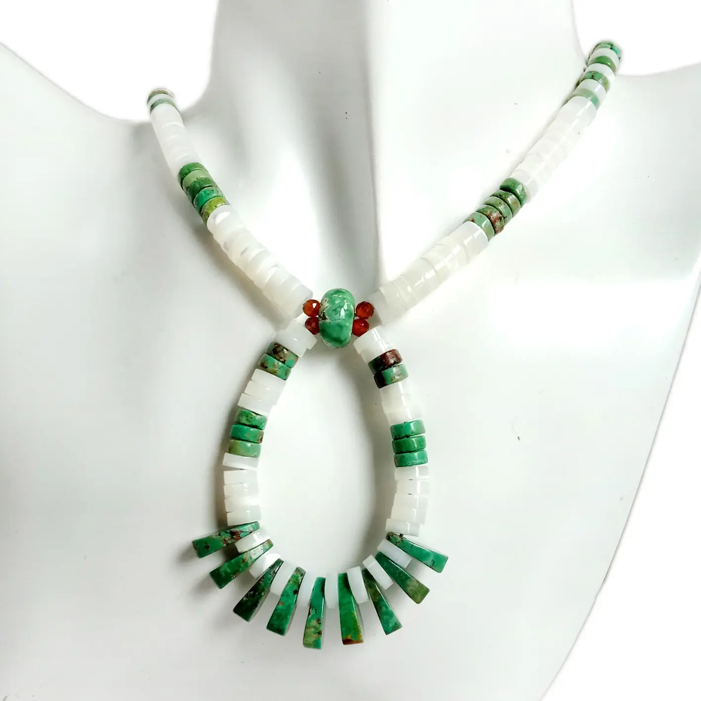 Tour de cou vibrant huître épineuse blanche et bijoux western turquoise composite-collier sud-ouest-collier court tour de cou perlé