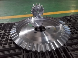 Venta directa de alta calidad Engranaje cónico giratorio de metal grande de alto rendimiento Big Spur Forging Drive - Product Image 5