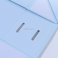 Boîte cadeau personnalisée bleu pastel avec fermeture magnétique, ruban en soie et finition mat laminée, idéale pour bijoux et emballages de faveurs de mariage