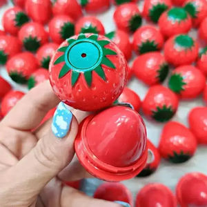 24 pièces par boîte boule de baume à lèvres aux fraises rouges fruits biologiques en gros baume à lèvres bâton végétalien mignon <span class=keywords><strong>masque</strong></span> à lèvres naturel - Product Image 6