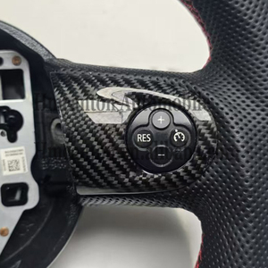 พวงมาลัยคาร์บอนไฟเบอร์ลายฉลุหนังแท้ ดีไซน์เฉพาะ M Performance สำหรับ BMW Mini Cooper S R56 R61 - Product Image 2