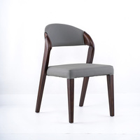 Finnite Nordic Light Works Chaise de salle à manger en bois massif Paquet souple simple Nouveau lot Vente directe pour les restaurants pour le thé Dîner