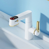 Robinet de lavabo moderne en laiton avec rotation à 360 degrés, eau chaude/froide, lumière LED, poignée unique et affichage de la température pour salle de bain et cuisine