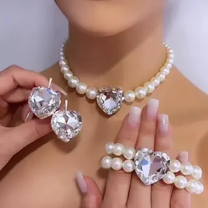 Design de bonne qualité perle naturelle coeur zircone ensemble de bijoux collier bracelet boucle d'oreille bijoux en perles