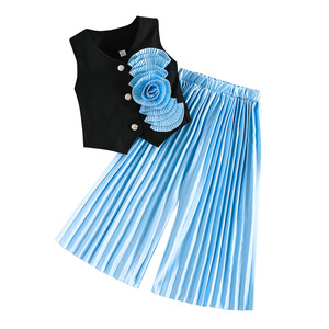 Completo Estivo 2026 <span class=keywords><strong>per</strong></span> Bambine: Set Due Pezzi alla Moda con Gilet Senza Maniche e <span class=keywords><strong>Pantaloni</strong></span> a Vita Alta Plissettati - Product Image 1