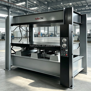 Équipement de pressage thermique pour le traitement du <span class=keywords><strong>bois</strong></span>, comprenant un compresseur à poutre hydraulique pour panneaux de <span class=keywords><strong>bois</strong></span> stratifiés et revêtement mélaminé pour bases d'armoires en <span class=keywords><strong>bois</strong></span> - Product Image 4