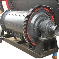 Broyeur à billes pour l'extraction minière à petite échelle, machine de broyage de minerai fin stable avec ensemble complet de composants d'entraînement pour le traitement des minerais