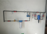 Système d'abreuvement avicole durable et automatique pour élevages de volailles, avec régulateur et kit d'installation, modèle Big Herdsman