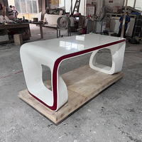 Ensemble de bureau de luxe au design élégant Utilisation populaire Clinique médicale Médecin Tables de bureau et armoire arrière