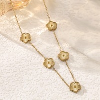 Superbe ensemble de bijoux INS tendance en acier titane de 13 mm avec trèfle à cinq feuilles porte-bonheur : collier, bracelet et boucles d'oreilles pour femme