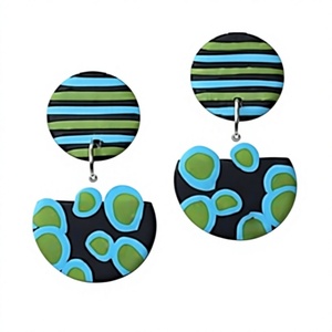 Nouvelles boucles d'oreilles en résine originales faites à la main, de qualité supérieure, colorées et élégantes, pour mariage, fête, fiançailles, cadeau tendance pour femme - Product Image 2
