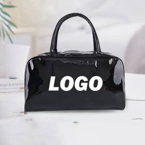 Sacs de voyage sportifs personnalisés en PVC imperméable – Sacs de voyage tendance et élégants à grande capacité, portables et à bandoulière pour l'extérieur - Product Image 1