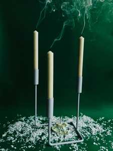 เชิงเทียนสีดำด้านที่ออกแบบใหม่ที่มีสี่แขนสำหรับตกแต่งอีสเตอร์รวมถึงโถเทียน - Product Image 4