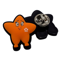 Fournisseur de badges en caoutchouc pas chers, conception personnalisée, logo étoile 3D de dessin animé, épingles en PVC souple avec attache en PVC