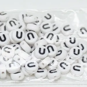 100pcs 单色珠在个别袋 A-Z 26 丙烯酸单字母珠在袋子 DIY 塑料字母珠
