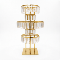 Support à fleurs en cristal doré à 5 niveaux, centre de table de mariage style lustre avec cristaux suspendus pour la décoration de chemin d'accès