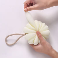 Pouf en maille de bain Boule de douche Éponge de bain exfoliante pour femmes et hommes Éponge de bain en luffa pour douche