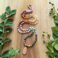 Sunstone, Turquoise Afrika, Prehnite, Moonstone Mala, Liontin Aventurine, JapaMala, Kalung Meditasi 108 Butir Rajutan Tangan, Perhiasan Yoga