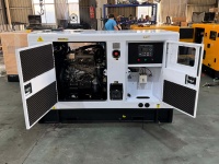 Générateur diesel silencieux 15KVA 25KVA 35KVA, moteur refroidi par eau pour usage industriel, alternateur sans balais avec AVR et ATS