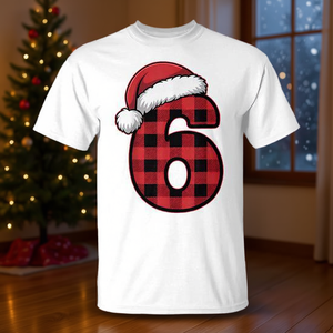 T-shirt classique à carreaux numéro 6, design chapeau de Noël, taille adulte unisexe - Product Image 3