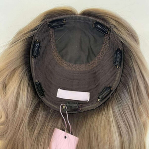 Parrucchino con Clip in Capelli Europei 100% Colore Biondo Cenere 6x7'' 8x8'' Aspetto Naturale Base in Seta per Donne con Perdita di Capelli - Product Image 6