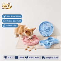 Bol pour chien à alimentation lente en silicone NicePets |   Tapis de léchage anti-étouffement à ventouse, forme osseuse ronde |   Bol d'alimentation pour chat et chien en 10 couleurs