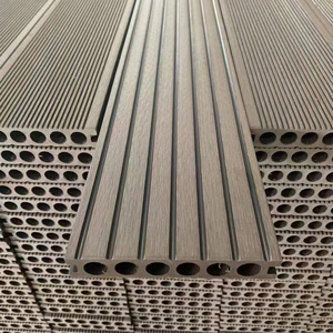 <span class=keywords><strong>WPC</strong></span> co-đùn decking Lame terrasse En <span class=keywords><strong>Composite</strong></span> ngoài trời Vườn PVC sân sau Sàn PVC sàn ngoài trời - Product Image 3