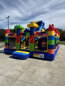 Parc de saut gonflable portable en PVC avec mur d'escalade et toboggans, château gonflable sur le thème des blocs de construction - Product Image 5